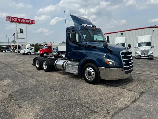 2020 Freightliner Cascadia