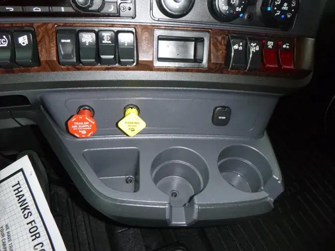 2024 Kenworth T680
