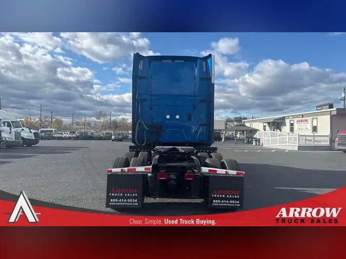 2020 INTERNATIONAL LT