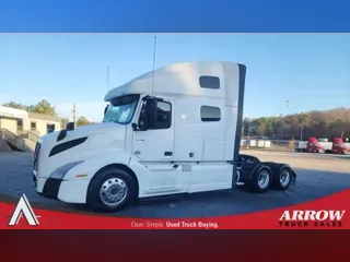 2021 VOLVO VNL64T760