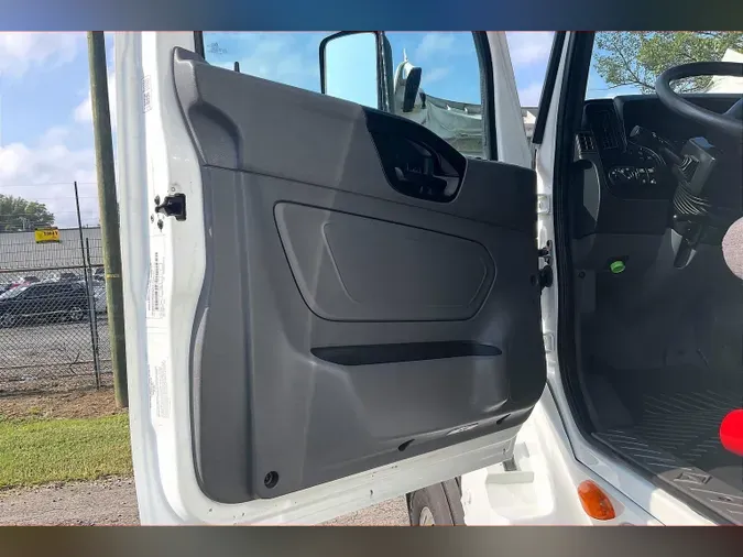 2021 INT LT625 6x4