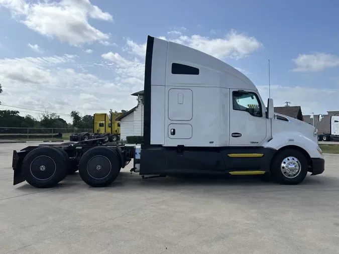 2021 Kenworth T680