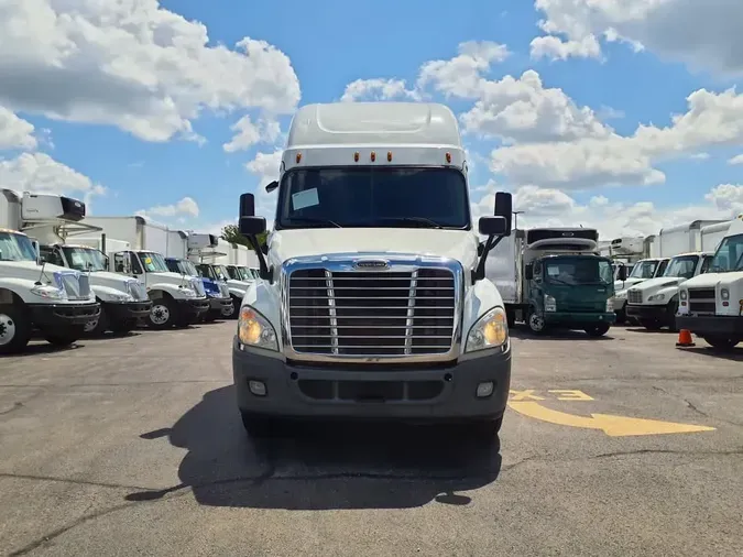 2020 FREIGHTLINER CASCADIA 125