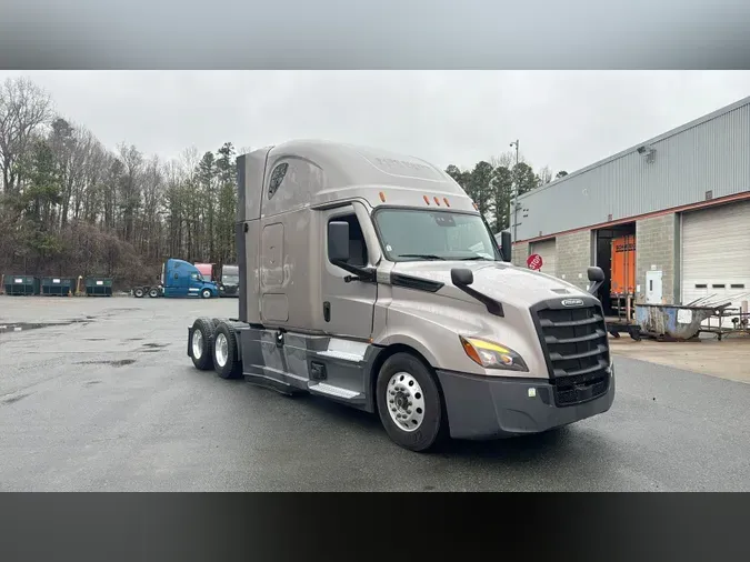 2022 Freightliner Cascadia 126d8c1e564433516325a89e20f473a4ba4