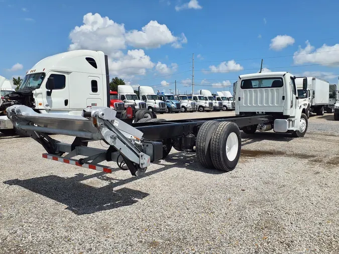 2019 FREIGHTLINER/MERCEDES M2 106