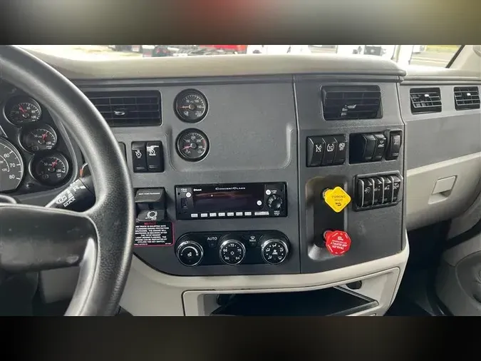 2021 PETERBILT 579