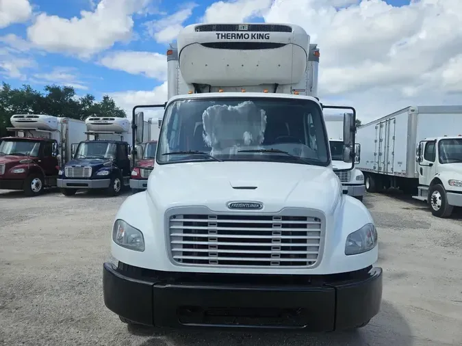 2022 FREIGHTLINER/MERCEDES M2 106