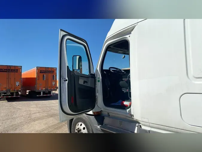 2020 Freightliner Cascadia