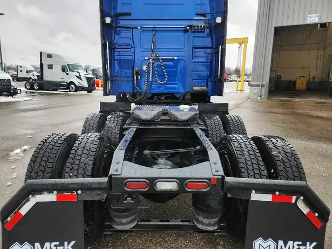 2021 VOLVO VNL64T760d8cc6d4115437890af4755f948bd6fdd