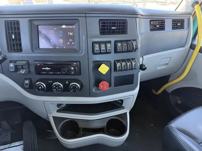 2023 Peterbilt 567