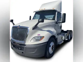 2019 International LT625