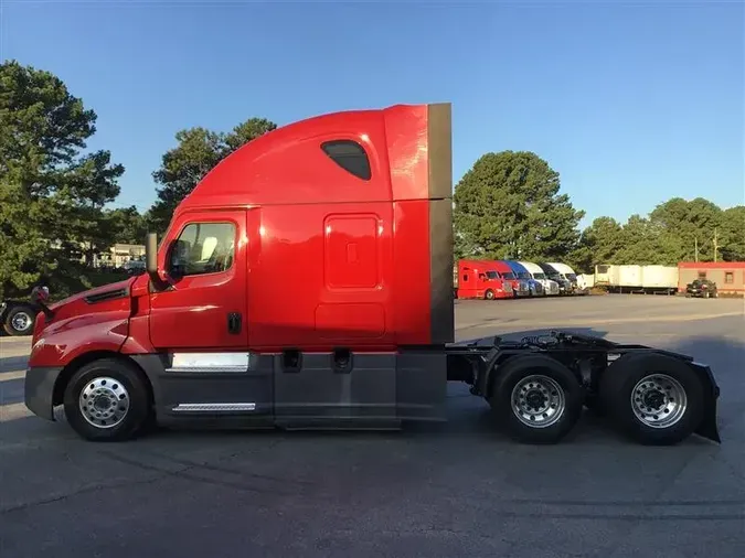 2020 FREIGHTLINER CASCADIA