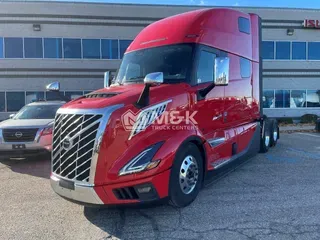 2026 VOLVO VNL64T860