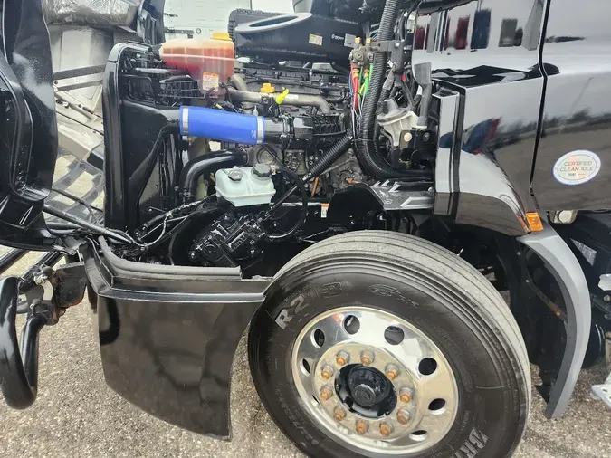 2022 FREIGHTLINER Cascadia 116