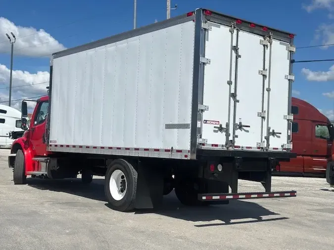 2017 FREIGHTLINER M2
