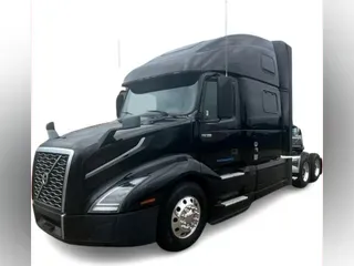 2021 Volvo VNL 860