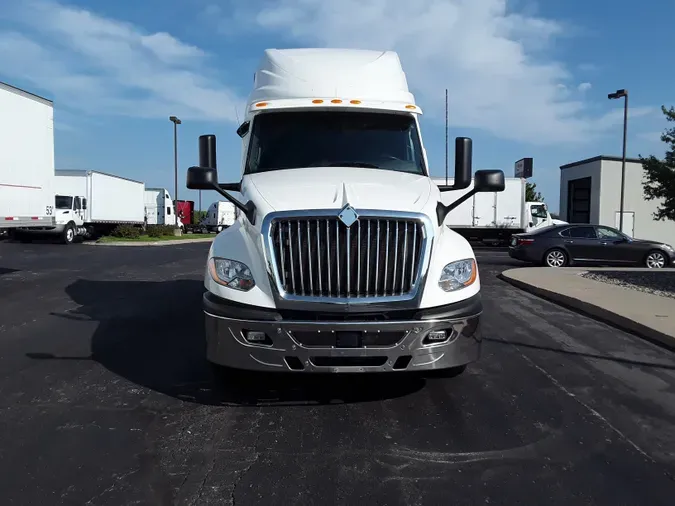 2019 NAVISTAR INTERNATIONAL LT625 SLPR CAB