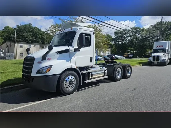 2025 FREIGHTLINER CASCADIA 116