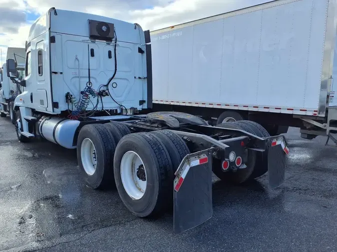 2020 FREIGHTLINER/MERCEDES CASCADIA 125