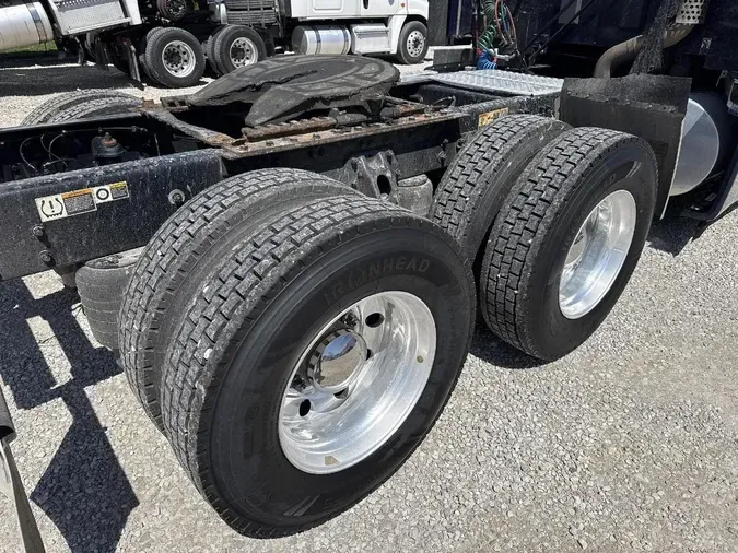 2022 KENWORTH T680