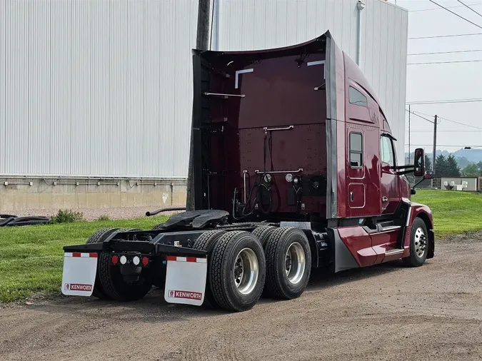 2023 Kenworth T680