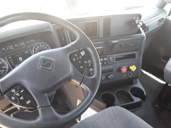 2018 NAVISTAR INTERNATIONAL LT625 DAYCAB T/A