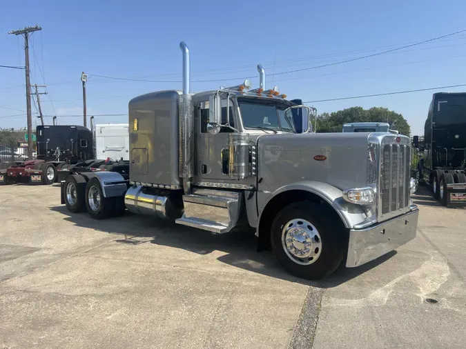 2021 Peterbilt 389