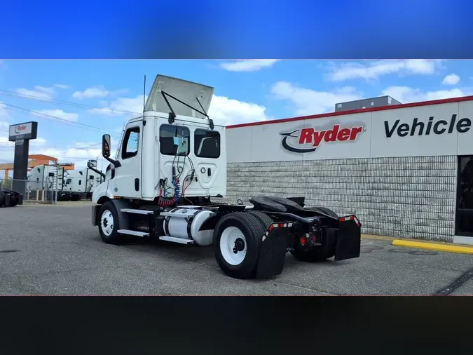 2020 FREIGHTLINER/MERCEDES NEW CASCADIA 116