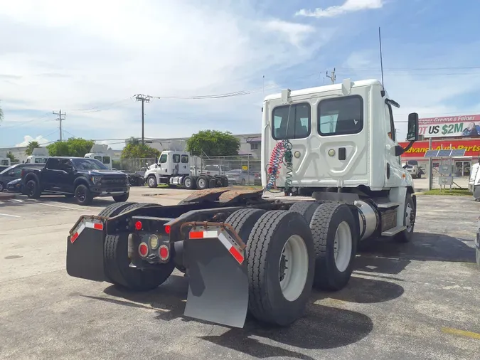 2016 FREIGHTLINER/MERCEDES CASCADIA 125