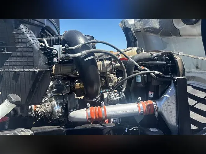 2022 FREIGHTLINER CA126