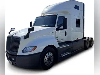 2022 International LT625