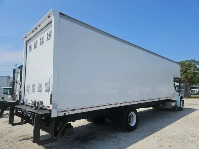2018 FREIGHTLINER M2 106