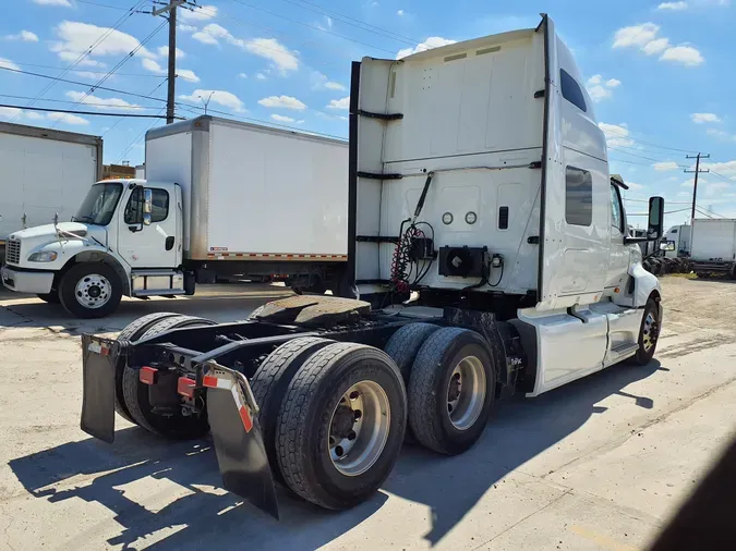 2019 NAVISTAR INTERNATIONAL LT625 SLPR CAB