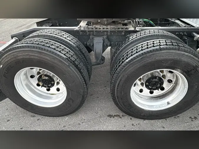 2024 Freightliner Cascadia 126