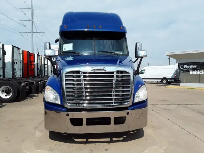 2017 FREIGHTLINER/MERCEDES CASCADIA 125