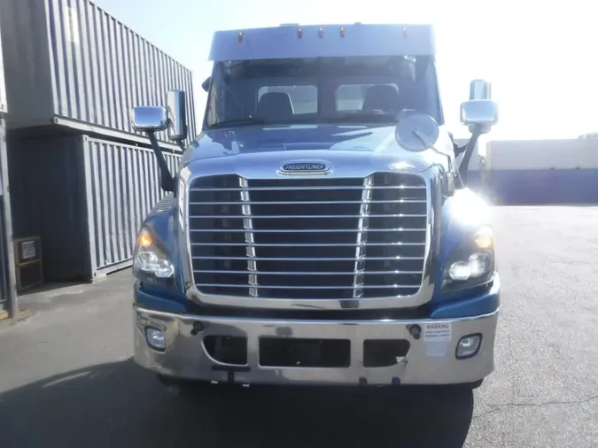 2018 FREIGHTLINER/MERCEDES CASCADIA 125