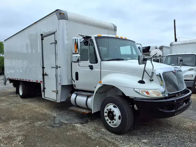 2019 NAVISTAR INTERNATIONAL 4300 SBA
