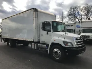 2015 HINO TRUCK 268