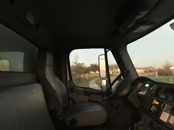 2019 Freightliner M2