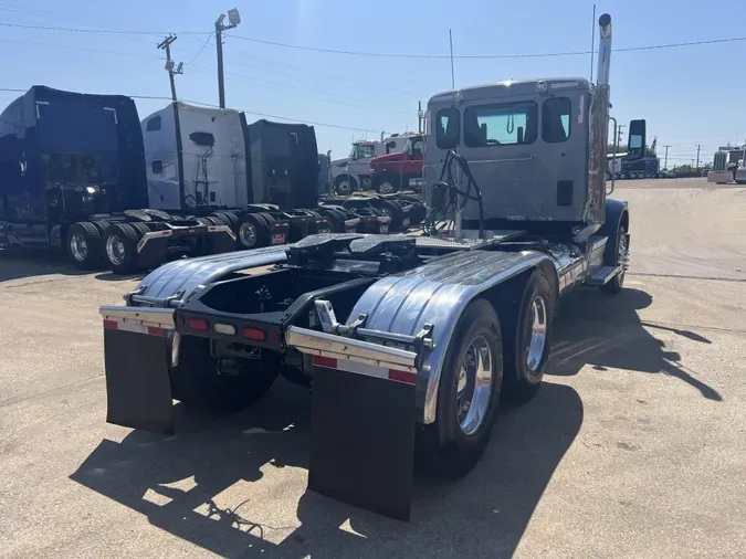 2023 Peterbilt 567