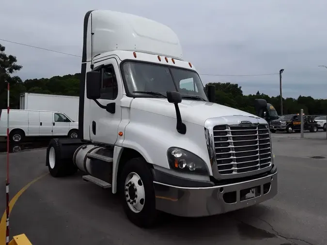 2018 FREIGHTLINER CASCADIA 125