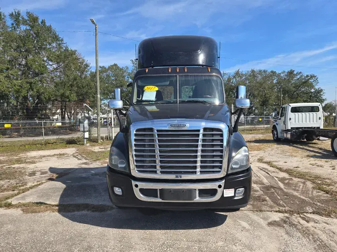 2017 FREIGHTLINER/MERCEDES CASCADIA 125