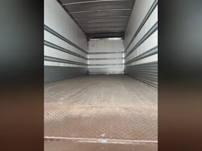 2016 FREIGHTLINER/MERCEDES M2 106