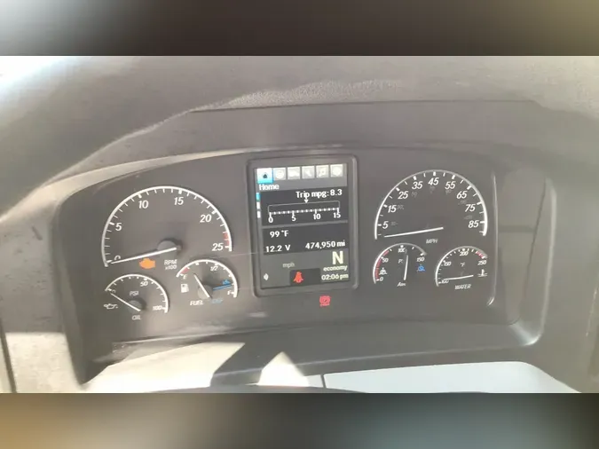 2021 Freightliner Cascadia 126