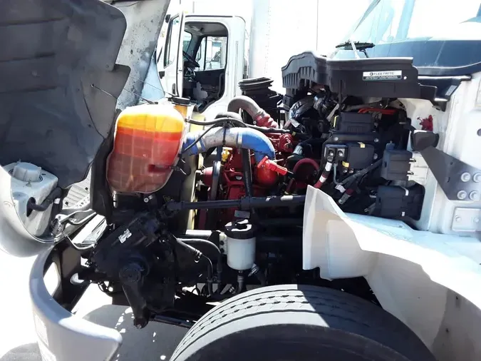 2019 NAVISTAR INTERNATIONAL 4300