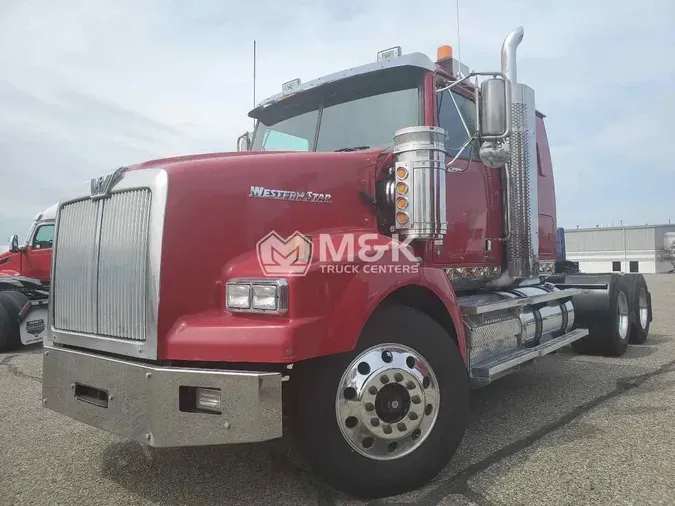 2017 WESTERN STAR 4900SAd914da9cb79d8997be516b551b020148