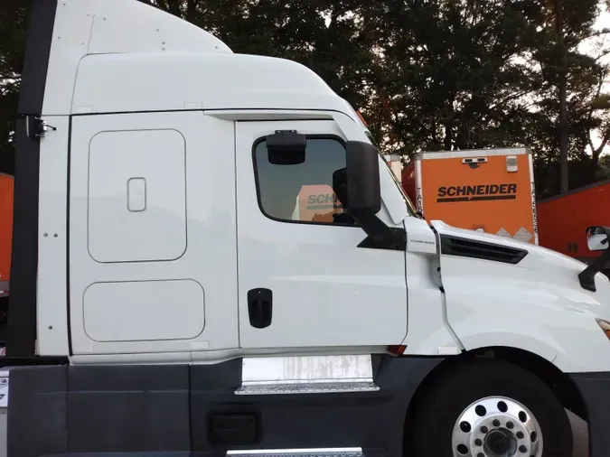 2022 Freightliner Cascadia 126d9156adf72497516df57829019c12bce