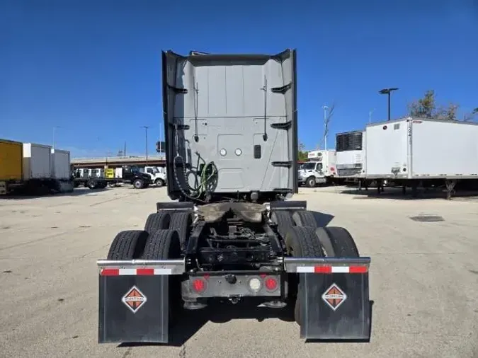 2023 International LT625