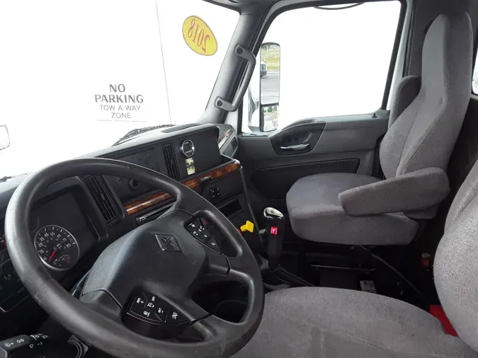 2018 NAVISTAR INTERNATIONAL LT625 DAYCAB T/A