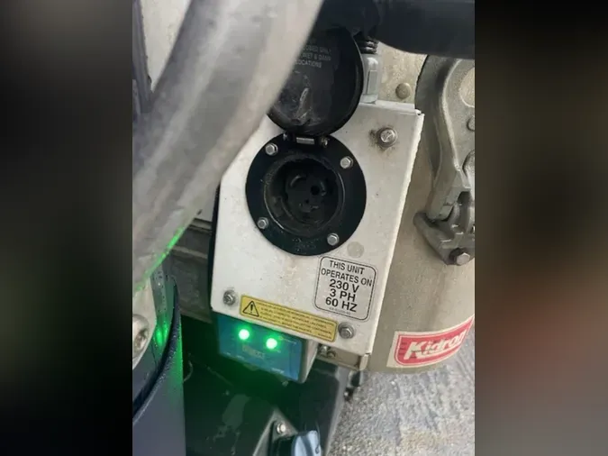 2019 FREIGHTLINER/MERCEDES M2 106